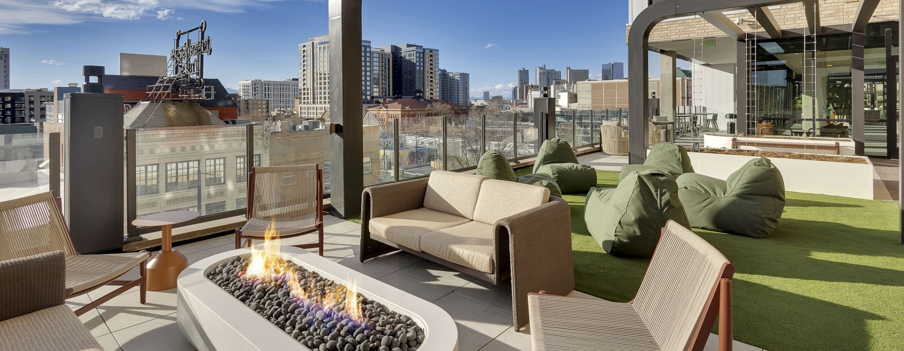 Sky Lounge Fire Pit 