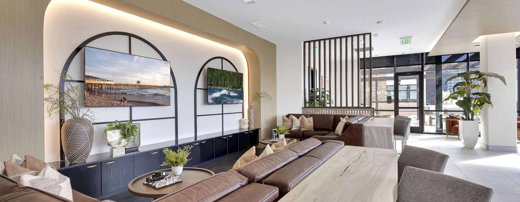 Ten50 Leasing Office